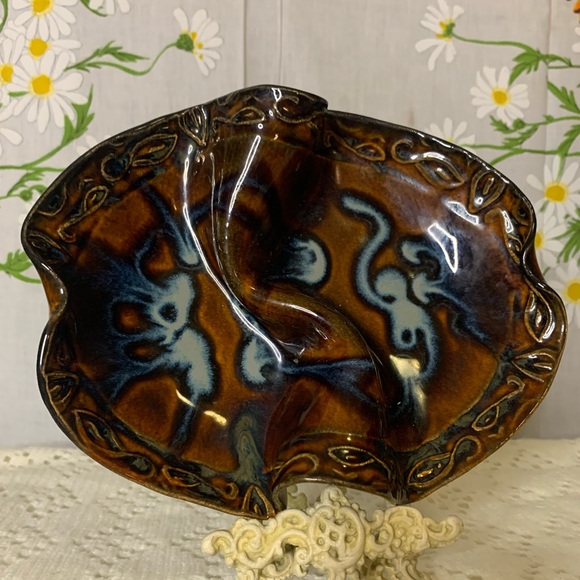 Hilborn pottery engraved drip glaze wrinkle dish - Picture 2 of 6